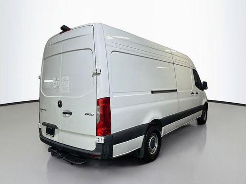 2024 Mercedes-Benz Sprinter 2500 Crew 170 WB