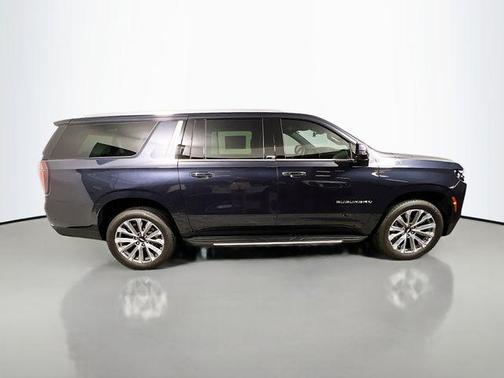 Dark Ash Metallic 2025 Chevrolet Suburban 2WD High Country