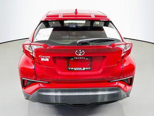 2020 Toyota C-HR XLE