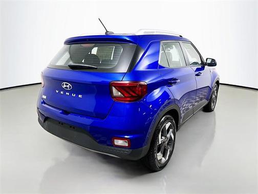 2024 Hyundai VENUE Limited