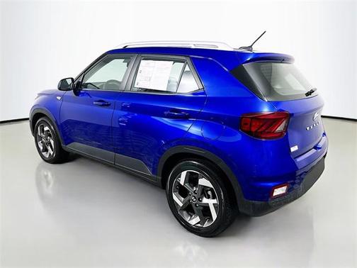 2024 Hyundai VENUE Limited