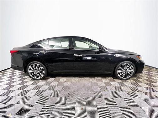 2024 Nissan Altima 2.5 SL