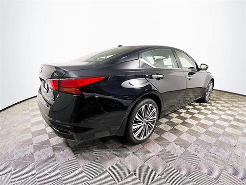 2024 Nissan Altima 2.5 SL