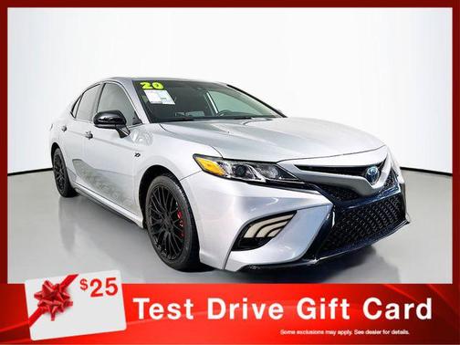 2020 Toyota Camry SE