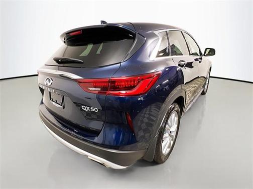 2022 INFINITI QX50 PURE