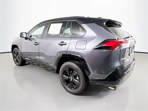 2019 Toyota RAV4 Hybrid SE
