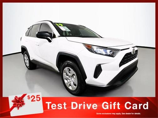 2019 Toyota RAV4 LE