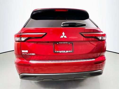 2022 Mitsubishi Outlander ES 2.5 2WD