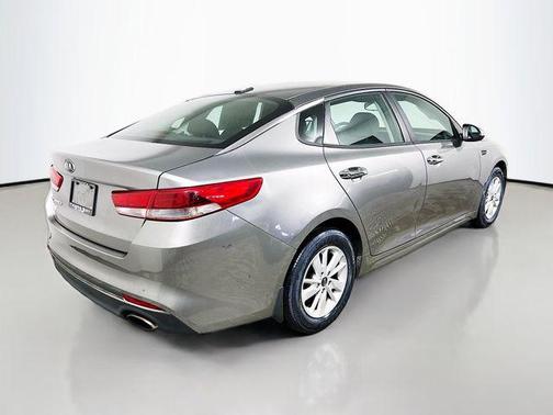 Titanium Silver 2017 Kia Optima LX