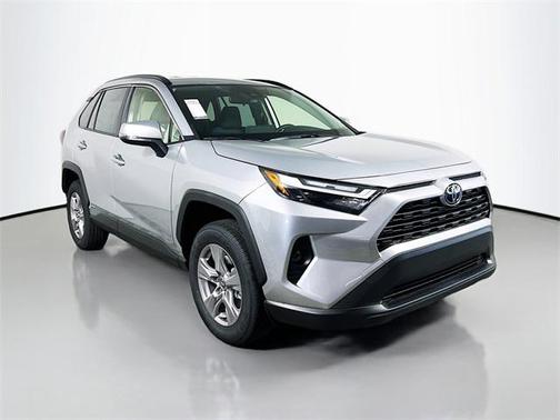 2025 Toyota RAV4 Hybrid XLE