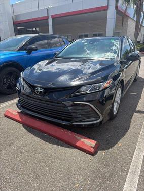 Midnight Black Metallic 2022 Toyota Camry LE