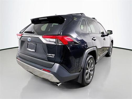 2022 Toyota RAV4 Hybrid SE