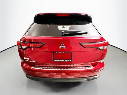 2022 Mitsubishi Outlander ES 2.5 2WD