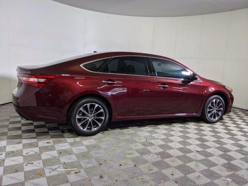 2018 Toyota Avalon XLE