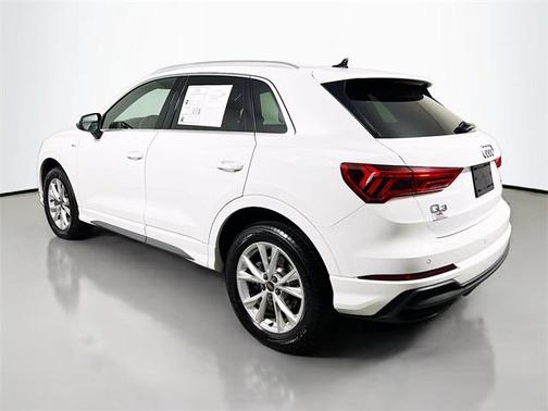 2023 Audi Q3 Premium 45 TFSI S line quattro Tiptronic