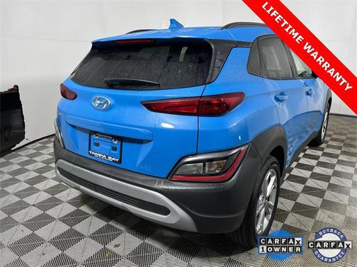 2022 Hyundai KONA SEL