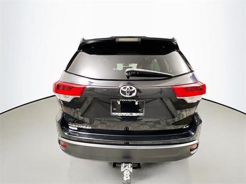 2019 Toyota Highlander LE Plus