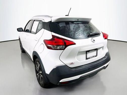 2019 Nissan Kicks SR