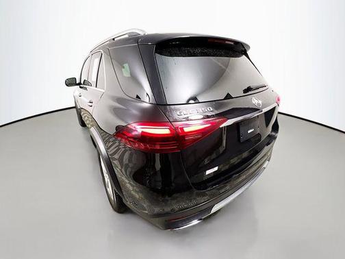 Moonlight White Metallic 2025 Mercedes-Benz GLE 350 4MATIC