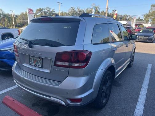 2020 Dodge Journey Crossroad