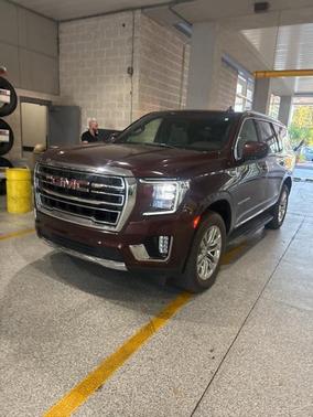 2023 GMC Yukon SLT