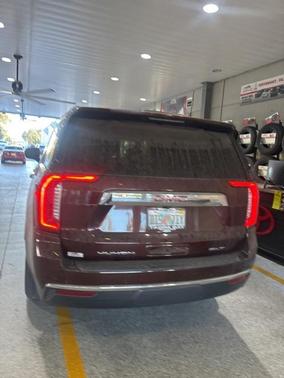 2023 GMC Yukon SLT