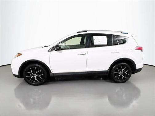 2016 Toyota RAV4 SE