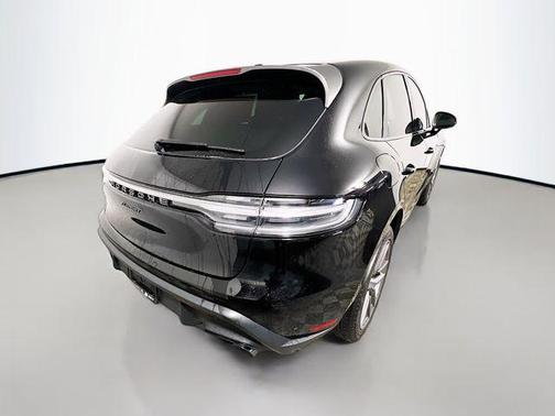 2025 Porsche Macan T