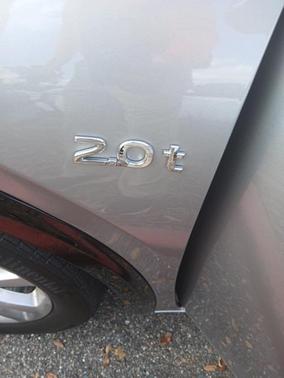 2017 INFINITI QX30 Premium