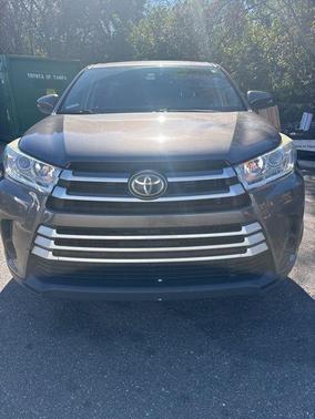 2019 Toyota Highlander LE I4