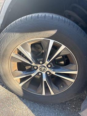 2019 Toyota Highlander LE I4