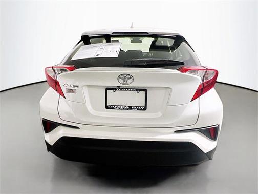 2021 Toyota C-HR XLE
