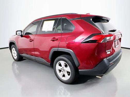 Pearl 2021 Toyota RAV4 XLE