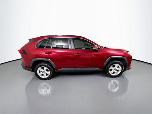 Pearl 2021 Toyota RAV4 XLE