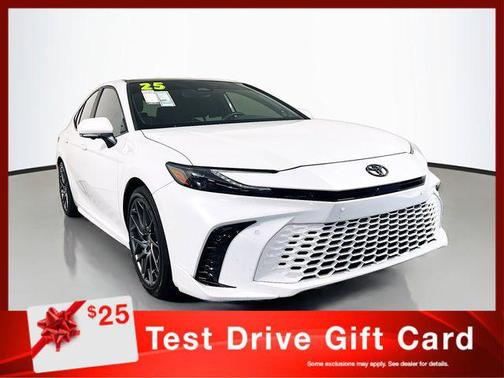 Wind Chill Pearl 2025 Toyota Camry XSE