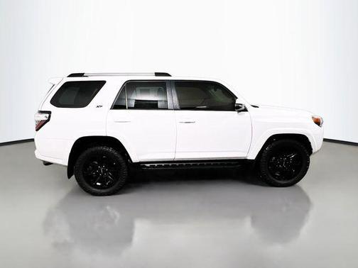 Ice Cap 2024 Toyota 4Runner SR5 Premium