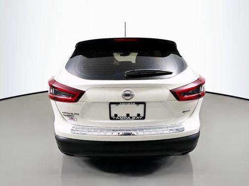 2022 Nissan Rogue Sport SV