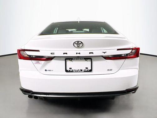 Ice Cap 2025 Toyota Camry SE