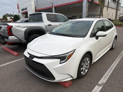 2025 Toyota Corolla Hybrid LE