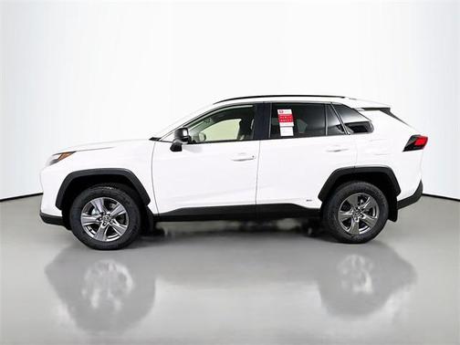 2025 Toyota RAV4 Hybrid SE
