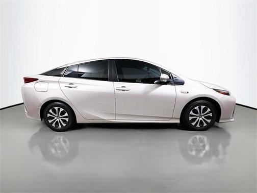2022 Toyota Prius Prime SE