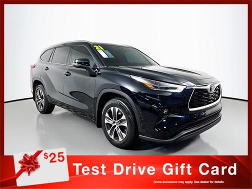 2021 Toyota Highlander XLE