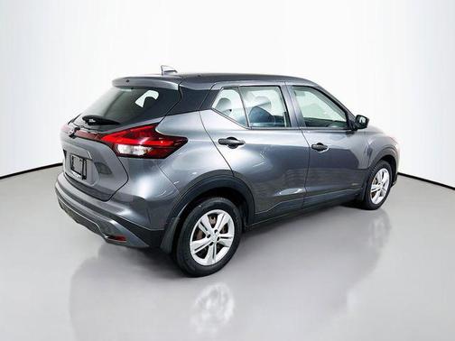 2023 Nissan Kicks S
