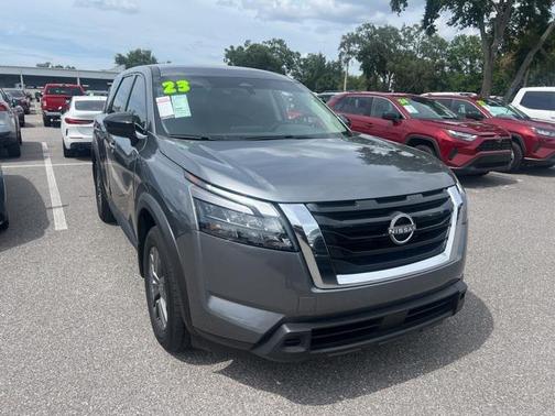 2023 Nissan Pathfinder S FWD