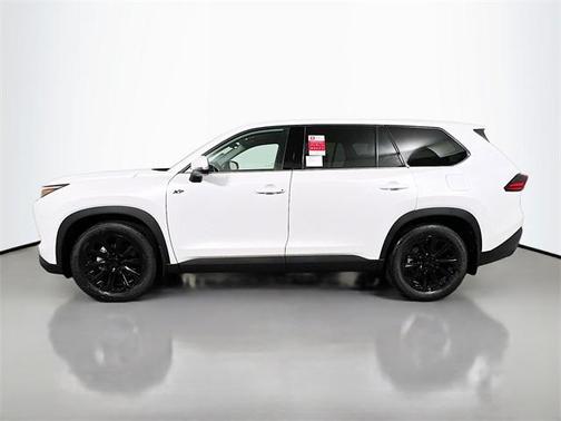 2025 Toyota Highlander LE