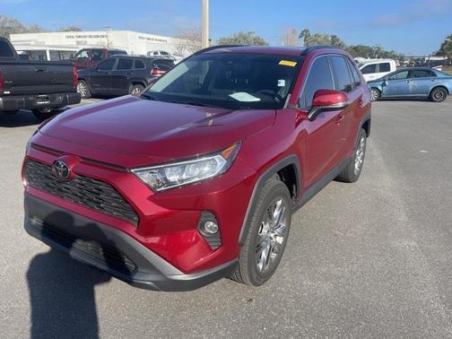 2019 Toyota RAV4 XLE Premium