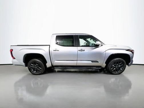 2025 Toyota Tundra Hybrid Platinum