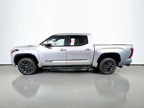 2025 Toyota Tundra Hybrid Platinum