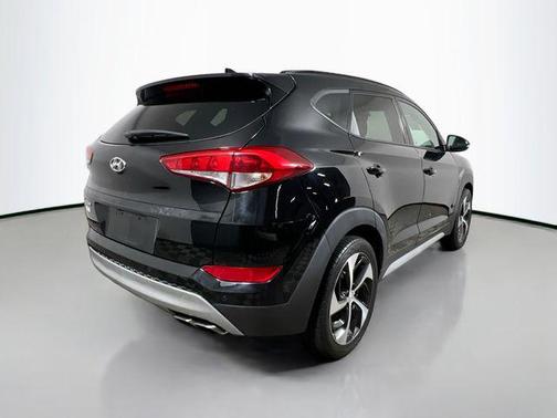 Black Noir Pearl 2018 Hyundai TUCSON Value