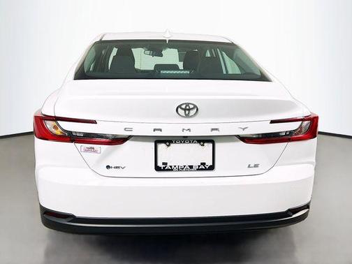 Ice 2025 Toyota Camry LE